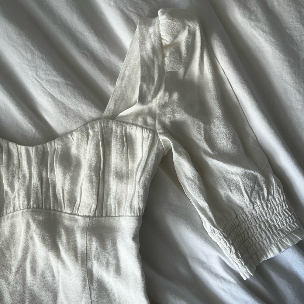 Wilfred Aritzia puff sleeve blouse